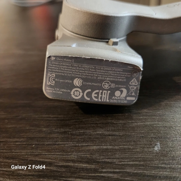 DJI Osmo Mobile 3 - Gimbal Stabilizer - Picture 2 of 7
